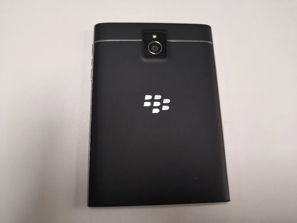 Разблокированный Blackberry passport Q30 четырехъядерный LTE 3 ГБ ОЗУ 32 Гб ПЗУ 13,0 МП мобильный телефон BlackBerry OS