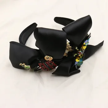 

2017 New Brand Golden Butterfly Bee Ribbon Vintage Baroque Bridal Wide Headband Crystal Tiara Crown Flower Wedding Hair Jewelry