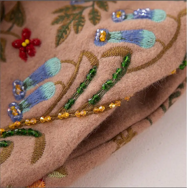 High-end winter trench coats women vintage Elegant Floral woolen embroidery loose lady Christmas Fox hair overcoat female M-XXL