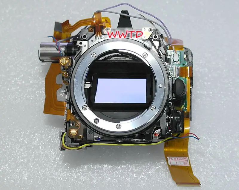  D750 1