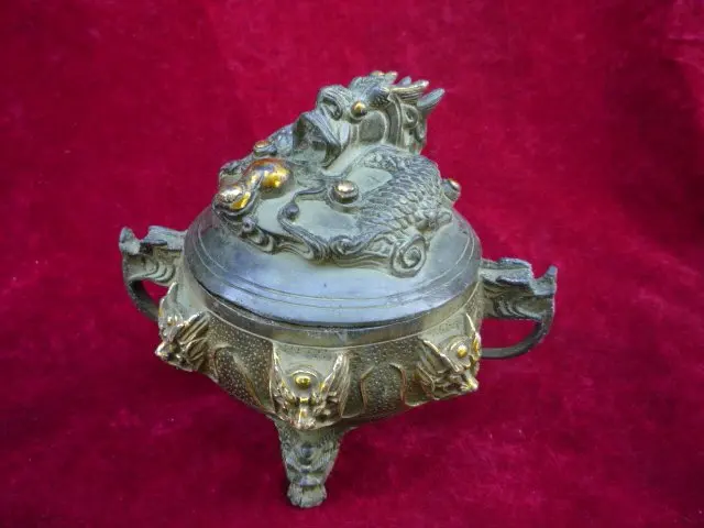 Коллекционная Династия Цин(QianLong1722-1783) бронзовый дракон ладан \ курильщик, украшение