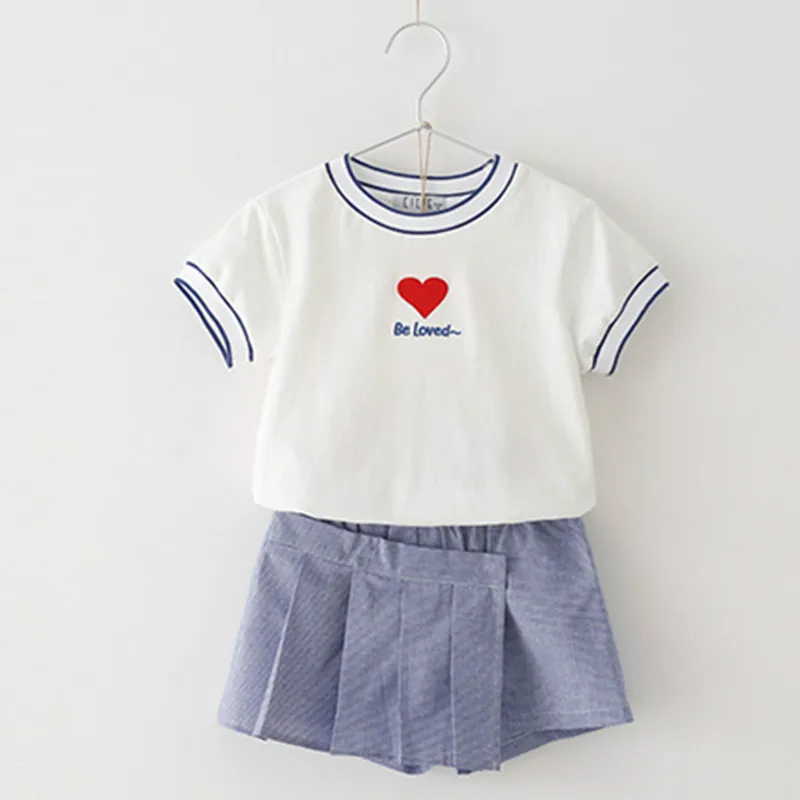 

2pcs Girls Clothing Sets 2019 Summer Girl Cute Love Sleeve T-shirt + Shorts Set Child Two Piece Set New Casual Girl Set