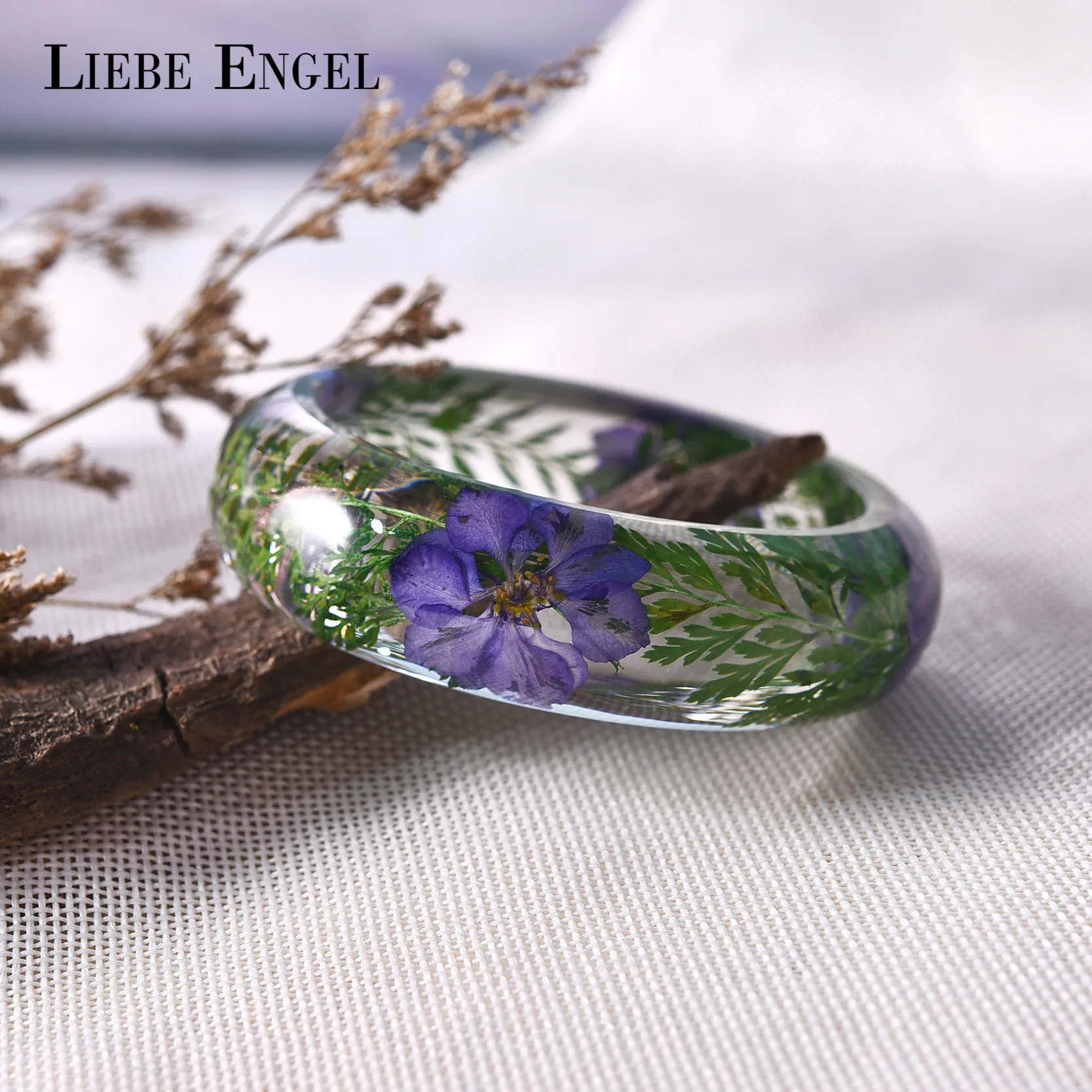 

LIEBE ENGEL Exquisite Purple Flower Green Leaf Bangle Bracelet Dried Flower Resin Bracelet Cuff Women Gift Indian Jewelry