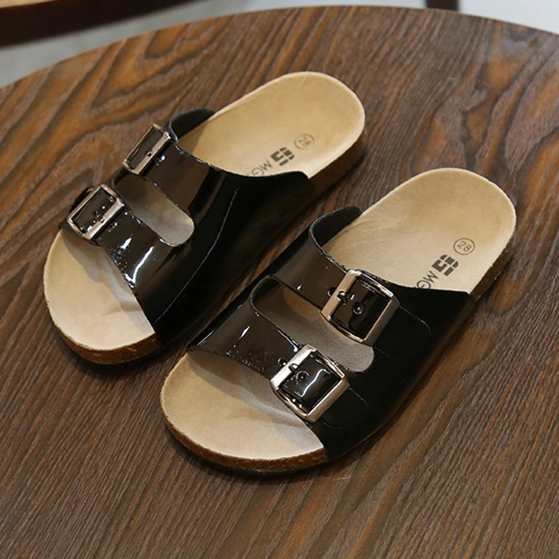 New 2019 Summer Cork Slippers Kids Comfortable White Gloss Flats Slippers For Boys Children Barefoot Girls Beach Shoes New 2019 Summer Cork Slippers Kids Comfortable White Gloss Flats Slippers For Boys Children Barefoot Girls Beach Shoes