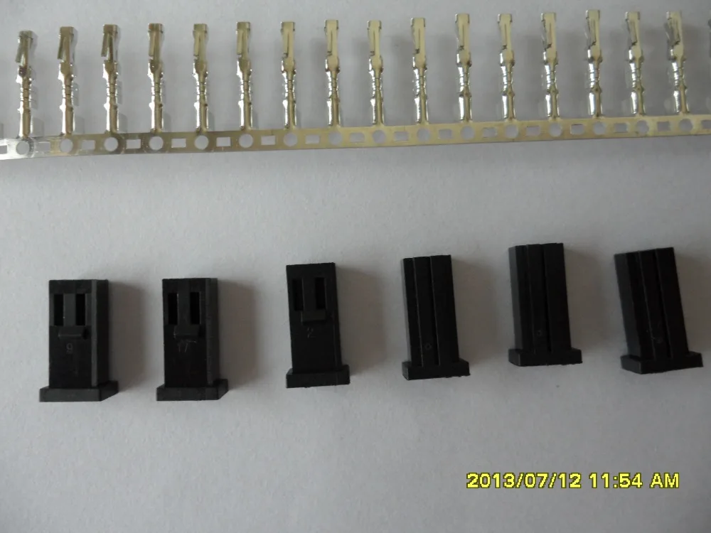 

Santoni Seamless Underwear Machine SM8-TOP2 / SM8-TOP1 Solenoid Valve Plug With1X2 Connector