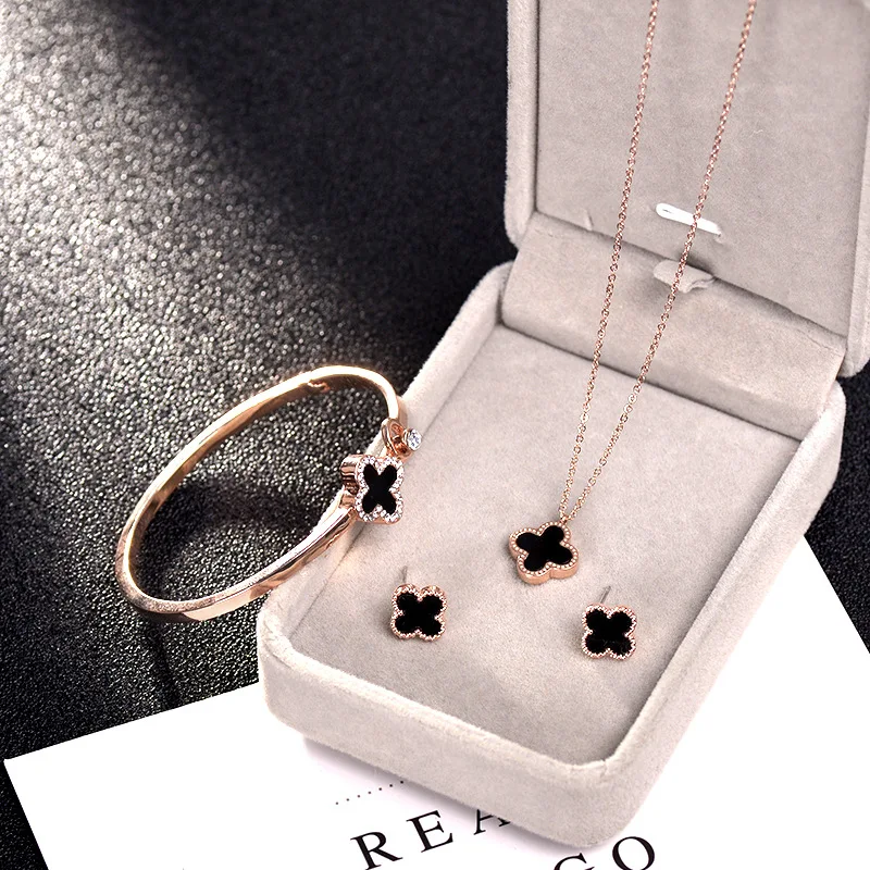 

New Titanium Steel Exquisite Clavicle Crystallized Black Swan Clover Necklace Rose Gold Bracelet Set Hypoallergenic for Women