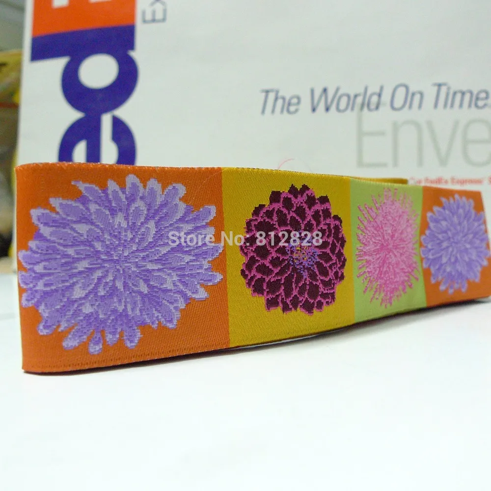 

1-1/2'' 38mm Wide Purple Daisy Flower Grey Tone Woven Gittar Strap Jacquard Ribbon