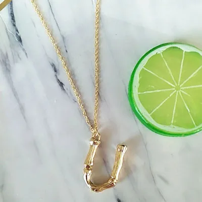 26 буквенная вешалка ketting gouden hamer metaal A-Z eerste minimalistische mode вешалка Twist ketting sieraden - Окраска металла: U