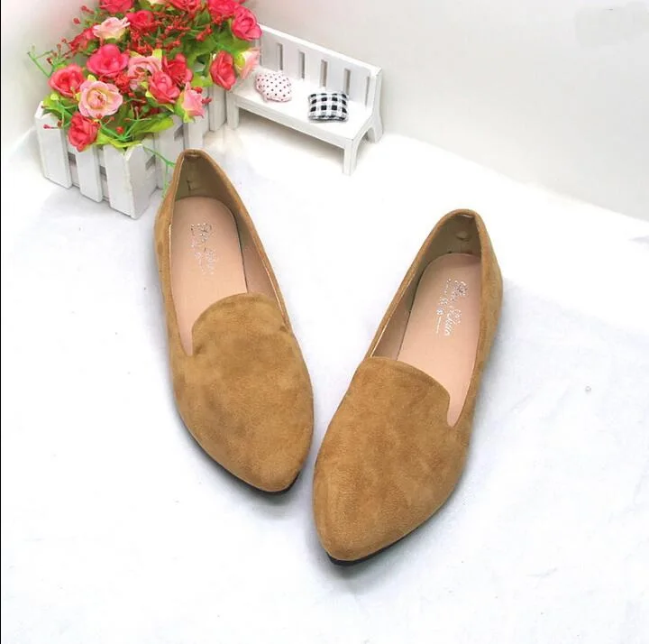 Для женщин женская обувь на плоской подошве повседневная обувь модные однотонные женские лоферы из флока острым плотная обувь на плоской подошве элегантные женские модельные туфли из органической кожи - Цвет: Цвет: желтый