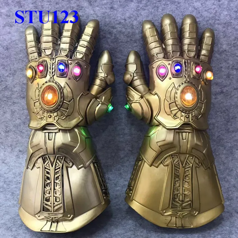 

15 Inches The Avengers: Endgame Thanos Weapon used Infinity Gauntlet LED light PVC Action Figure Model Toys Boxed 38cm N739