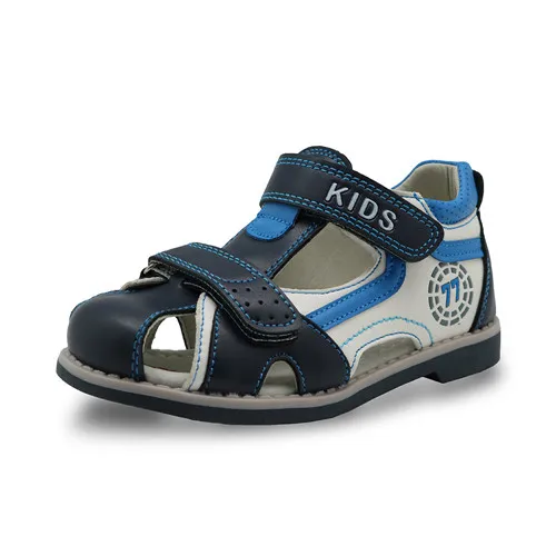 Apakowa/новая детская летняя обувь; сандалии с закрытым носком для маленьких мальчиков; ортопедические спортивные сандалии из искусственной кожи для маленьких мальчиков - Цвет: blue and white