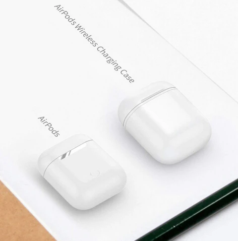 Airpods pro беспроводная зарядка. AIRPODS with Wireless Charging Case зарядка. Apple AIRPODS В зарядном футляре. Кейс с беспроводной зарядкой AIRPODS 2. Apple Wireless Charging Case for AIRPODS.