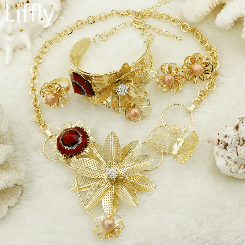 

2019 Fashion African Bead Jewelry Sets Sun Eye Flower Dubai Gold Big Jewelry Luxury Wedding Bridal Pearl Jewelry Dress Design