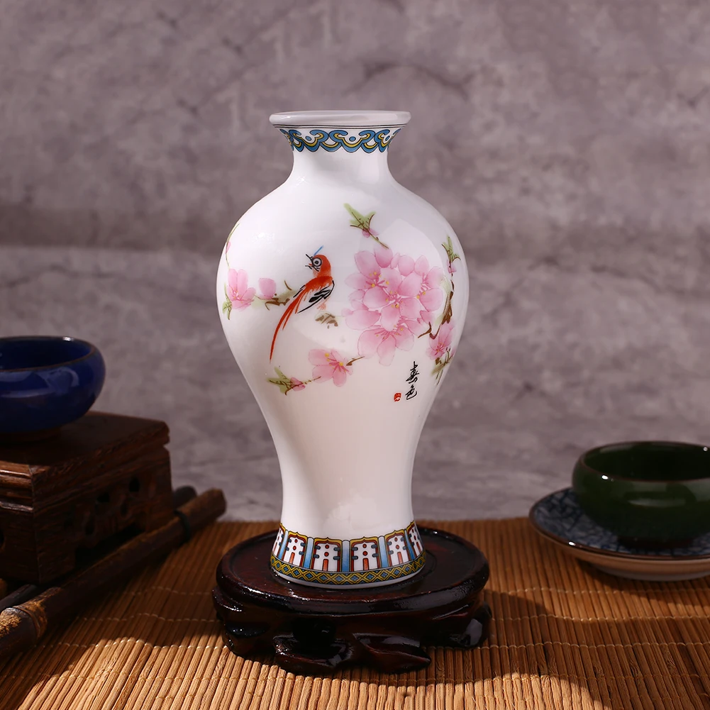 

Traditional Chinese Blue White Porcelain Ceramic Flower Vase Receptacle Chinese Classic Home Decoration Home Decoaration Vase