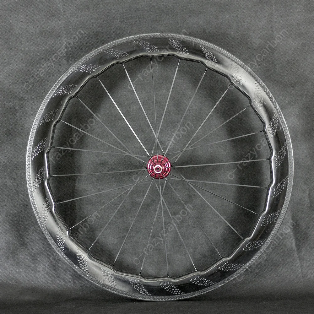 New Road Aerodynamic Weave Dimple Carbon Wheels Clincher Wheel 700C With Special Brake Surface