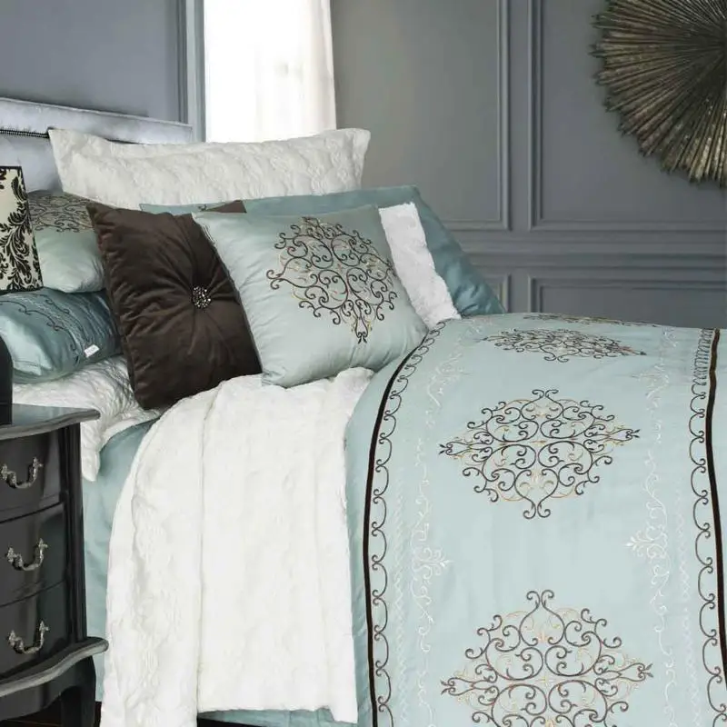 

Super Luxurious Noble 100% Cotton Embroidery Bedding Sets Soft Bedding Set 4pcs Wedding Duvet Cover Set beding line Size king