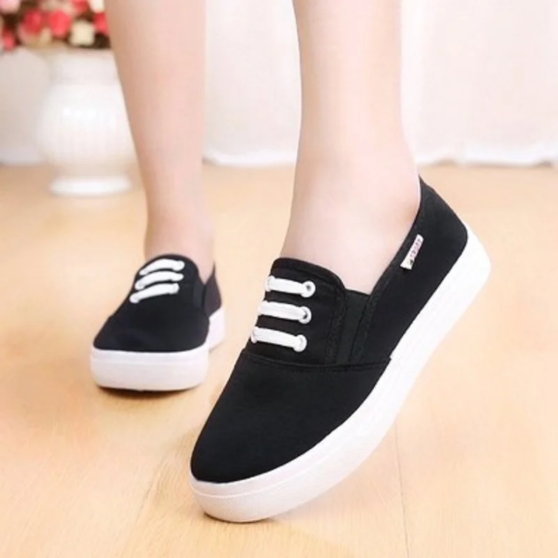 

2019 new breathable white shoes female summer hollow one pedal flat bottom lightweight student shoes casual wild tide shoes