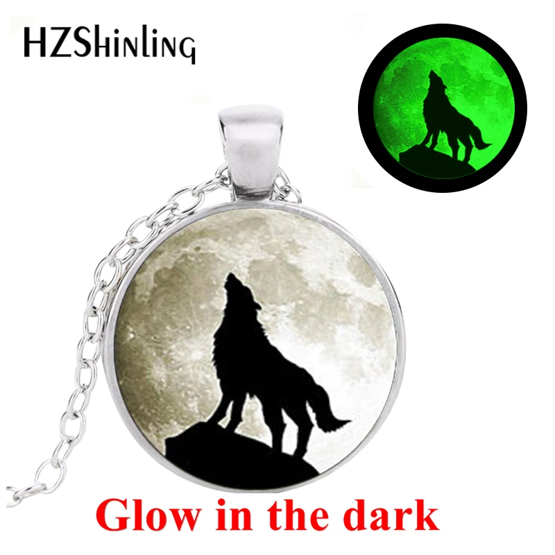 2019 New Trendy Fashion Glowing Necklace Wolf Moon Necklace, Moon Glow in the Dark ,Glowing Jewelry 2019 New Trendy Fashion Glowing Necklace Wolf Moon Necklace, Moon Glow in the Dark ,Glowing Jewelry