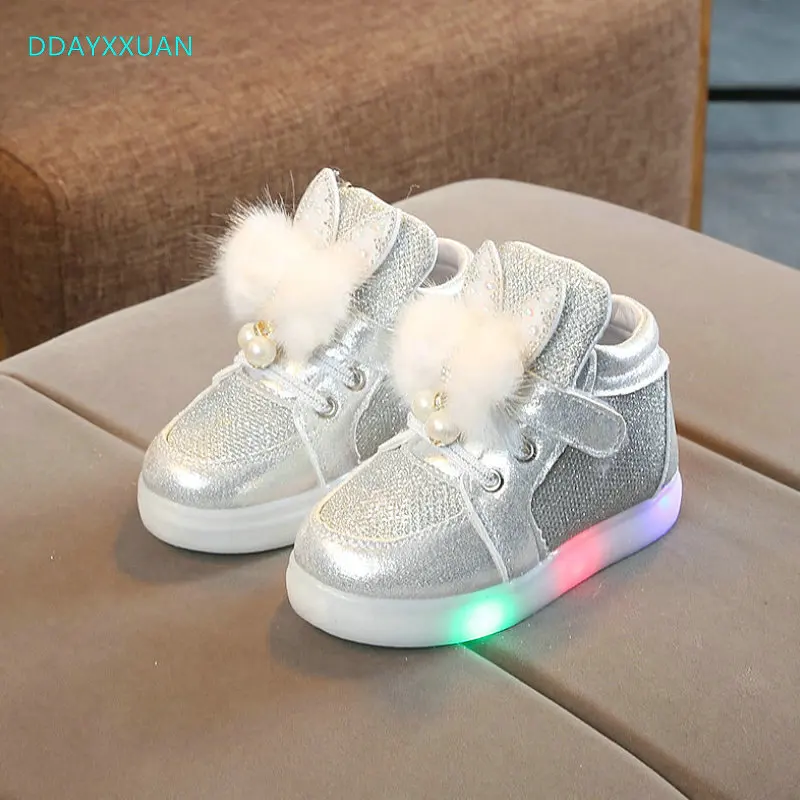 

Children LED Sneakers Rabbit Ear New Boys Girls Sports Shoes Baby Flashing Lights Sneakers for Toddler Kids Shoes with Pearls
