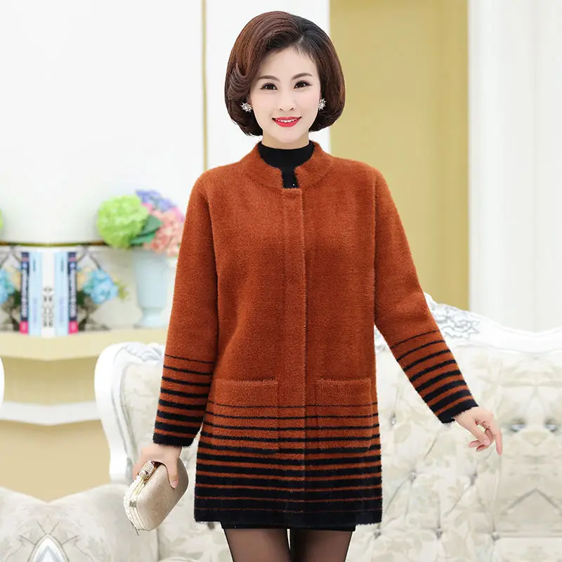 Skup 2019 kobiet w średnim wieku sweter wysokiej jakości płaszcz gruby futro z norek kobiet jesień i zima aksamitna długa kurtka