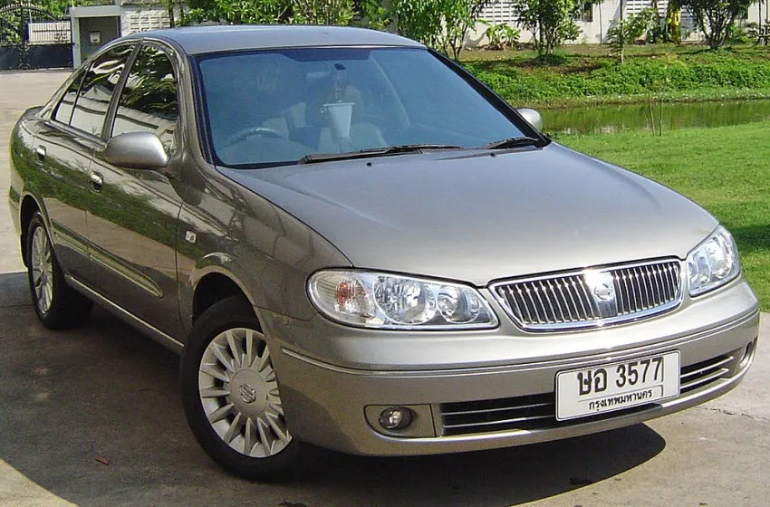 Nissan_Sunny_2000-05 n16