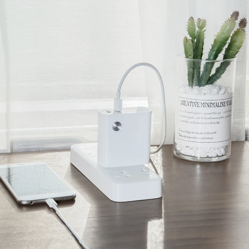 Original Xiaomi Mi Power Bank 5000mAh Dual USB Fast Charge Two in One Battery Socket Quick Charger for Smart Phone Travel Daily Original Xiaomi Mi Power Bank 5000mAh Dual USB Fast Charge Two in One Battery Socket Quick Charger for Smart Phone Travel Daily