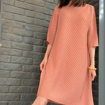 

LANMREM 2020 autumn New Fashion Temperament Women Loose Plus Casual Round Neck Solid Color Irregular Pleated Dress TC261