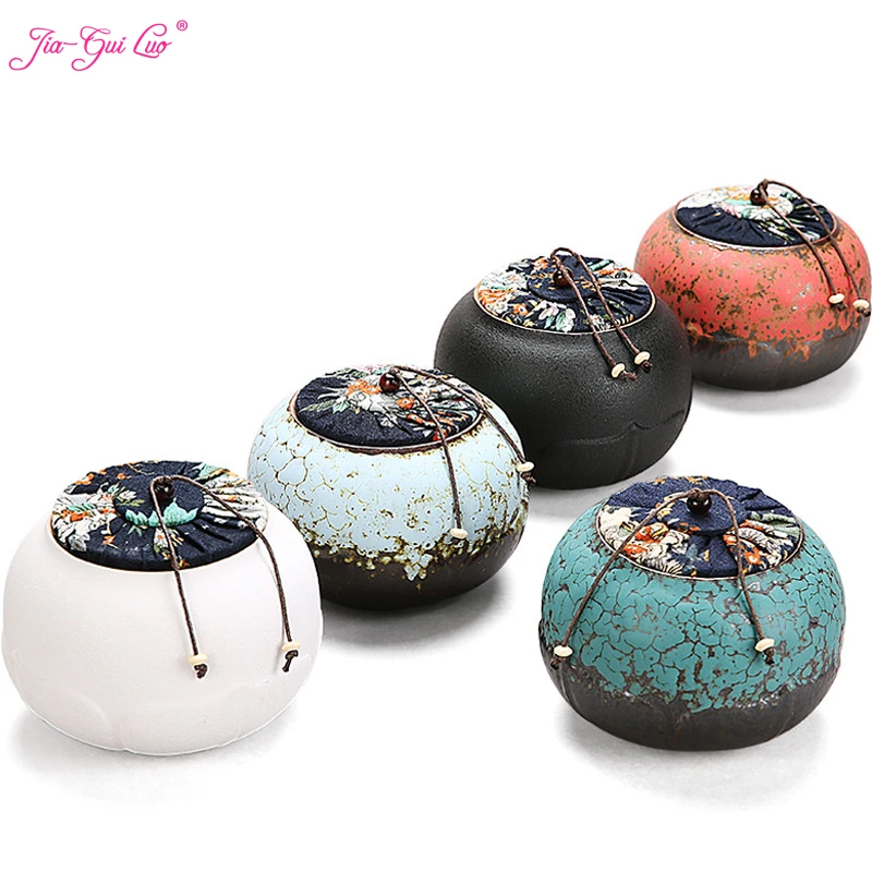 

Jia-gui luo Chinese Zisha ceramic tea box moisture-proof waterproof is a good choice for collecting dried fruit candy