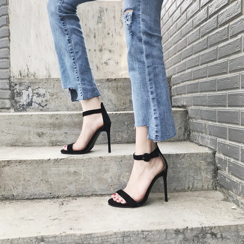 

Summer women's shoes black thin heel 2018 new style/Stiletto sandals with transparent /sandalias de verano para mujer Yasilaiya