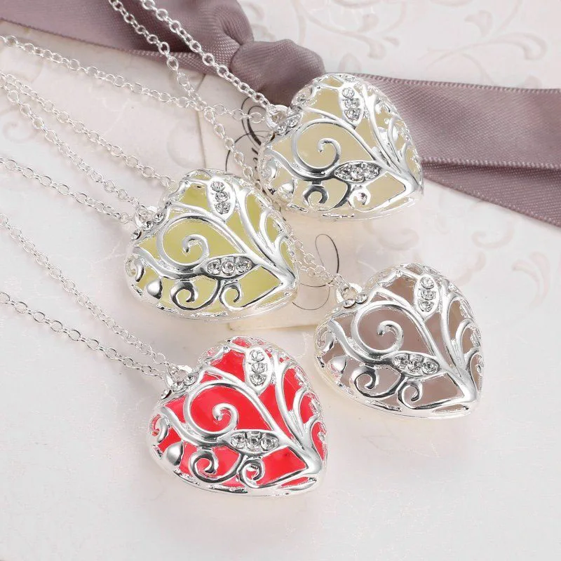 Fashion Hollow Glow in the Dark Sliver Plated Leaves Chain Love Heart Trendy Pendant Necklace Luminous Jewelry Gifts For Women