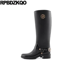 Низком каблуке ботинки женщины металл дождь водонепроницаемый черный дешево обувь высокие сапоги длинный слипоны Круглый носок женский мода женская китайский