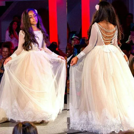 2018 Fashion Girls Pageant Gown Long Sleeves Off Shoulder Backless Beaded Long Flower Girls Dress for Wedding Any Size