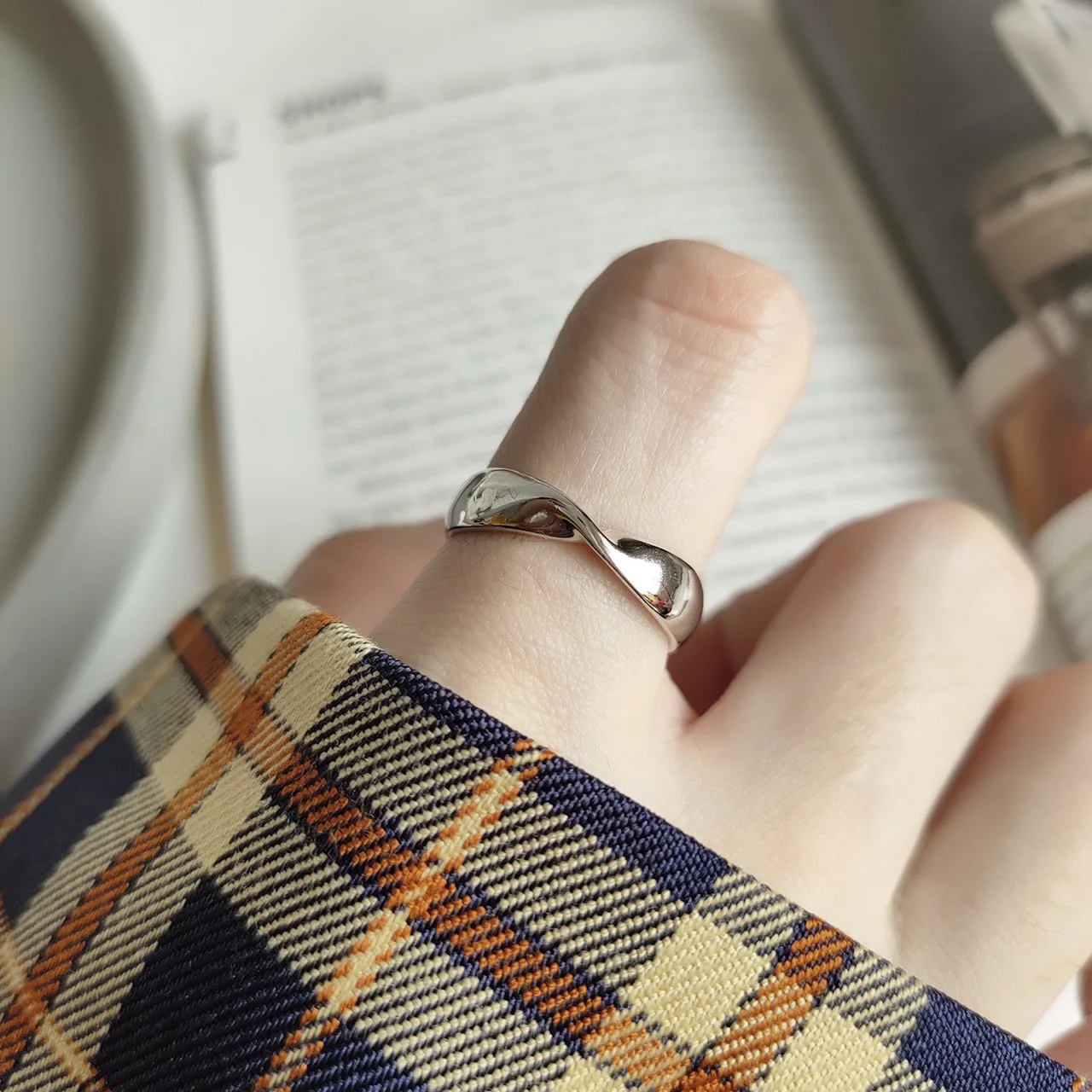 

Minimalist 925 sterling silver twist ring Korean INS ring index finger jewelry for woman gift