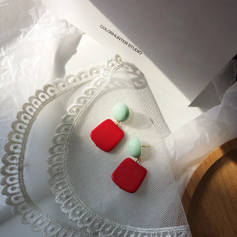 a (1)