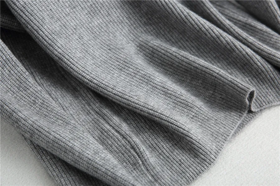 7F0A0704