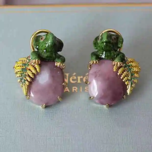 

2018 New Arrival Ostentatious Obscurity Dinosaur's Claws Stone No Piercing Stud Earring Adjustable Ring Necklace