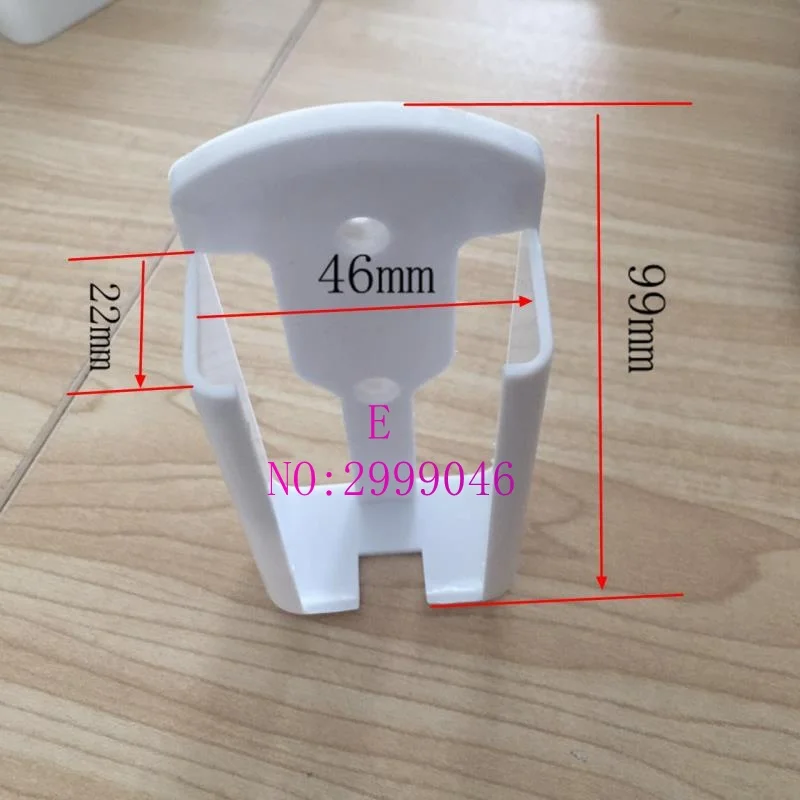 

TV DVD Air Conditioner projector Wall Mount Remote Control Holder Wall Mounted / box 1.8in*0.81in*3.9in(46mm*22mm*99) E 1PCS