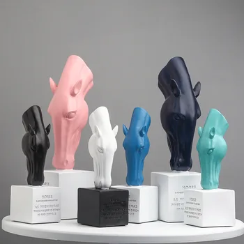 

Scandinavian Drinking Water Siyuan Horsehead Resin Arrangements Creative Home Desktop Wine Cabinet Point Decoration Resin Crafts