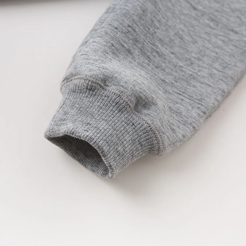 DB6532_0012_6Y3A7369