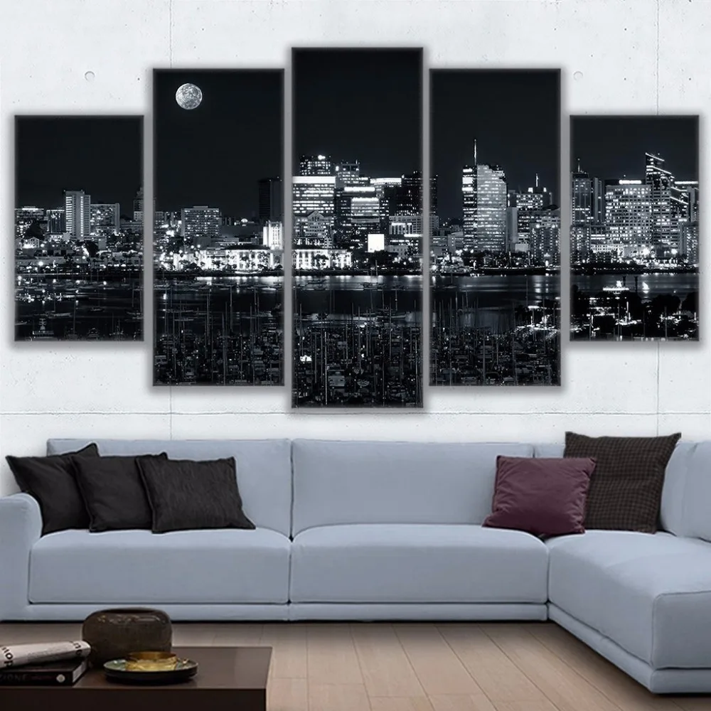 MODERN_LIVINGROOM_MOCKUP_2f359986-7093-4991-b505-4b13df4b1365_1024x1024