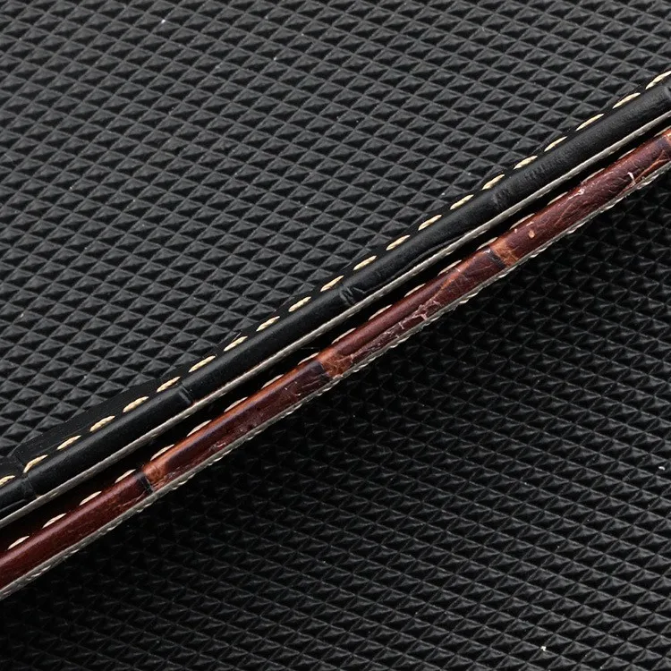 2463804589_1909481853