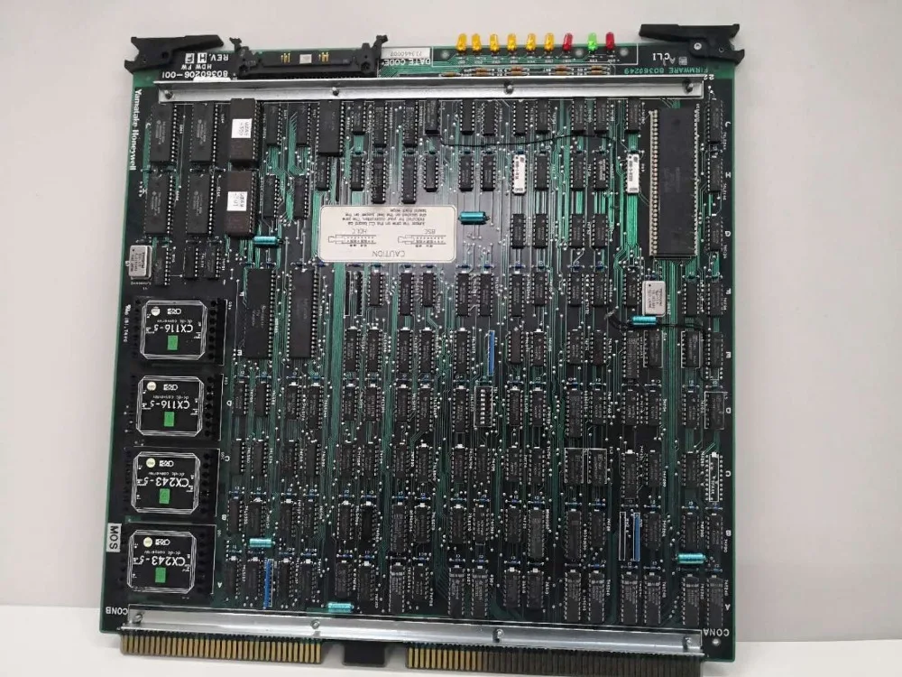 Используется YAMATAKE HONEYWELL 80360206-001 CLI плата 80360206001