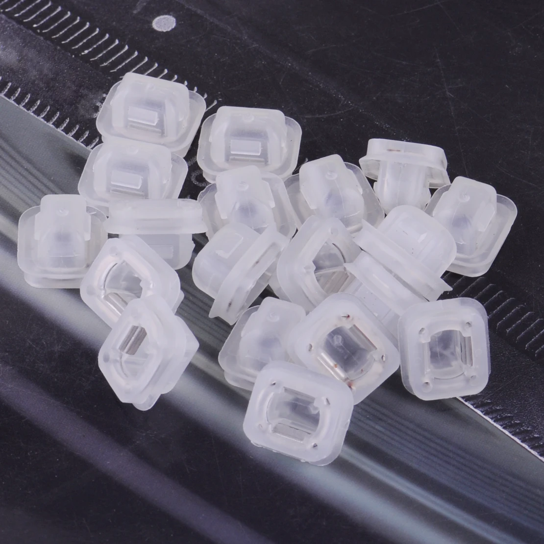 

CITALL 07149158194 20pcs Interior Trim Molding Door Retainer Clip Fit For BMW E46 E90 E91 E93 M3 X5
