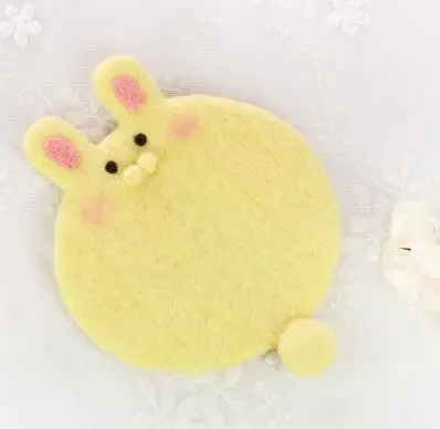 Yellow rabbit Маленький кролик Набор подстаканник Coaster шерстяной вышитый набор Шерсть Войлок игла для валяния Coaster ремесло вышивка своими руками ручной работы - Цвет: Yellow rabbit