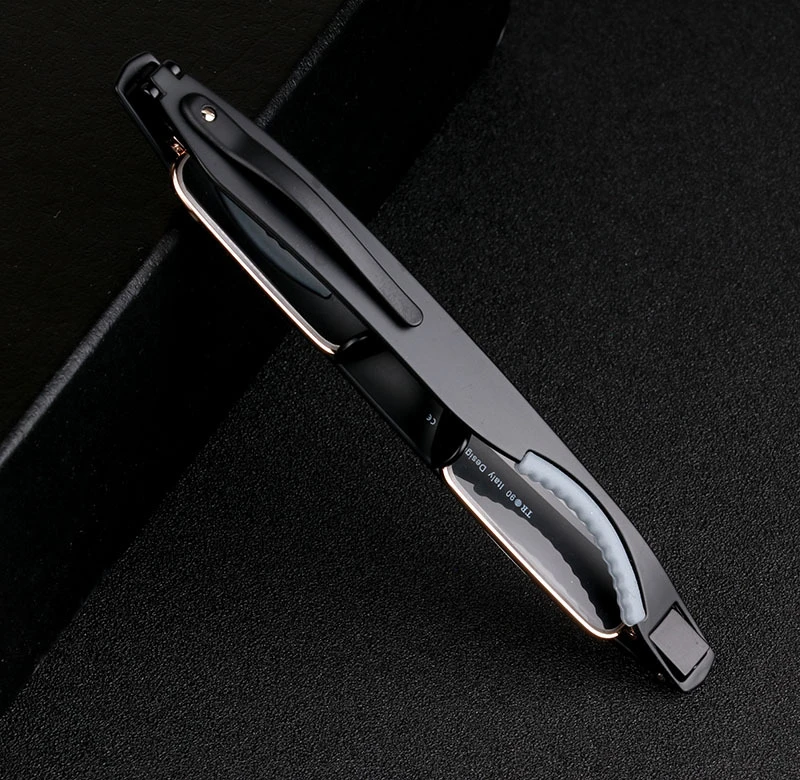 

2017 Fashional TR90 Folding Presbyopic Reading Glasses Convenient 360 Revolving Pen Hooks Diopter +1.5+2.0 Glasses Woman Men