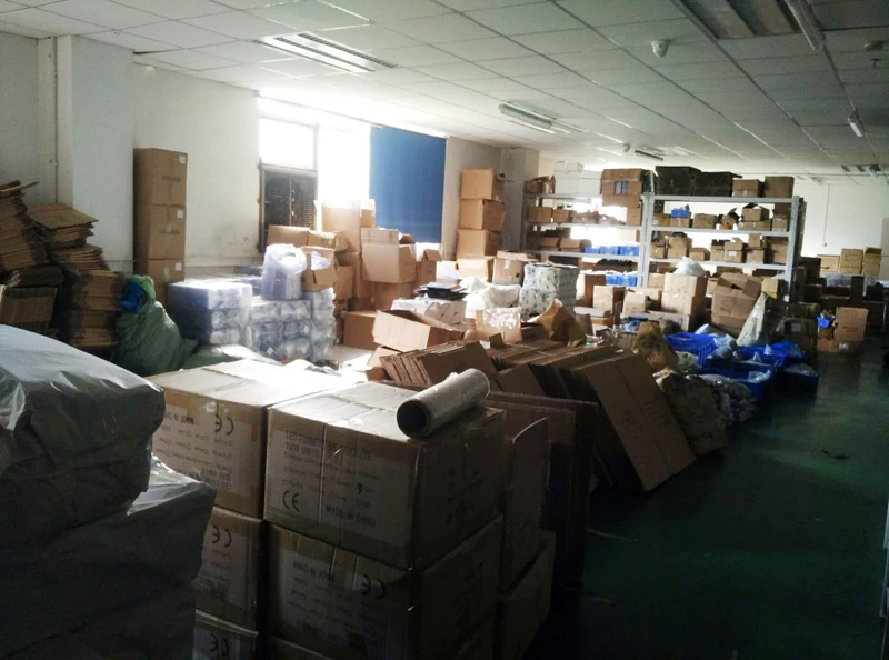 1PC Submersible LED Underwater Lights Waterproof RGB Colors Remote Control Wireless Vase Light Party Wedding Pool Light  Lamp Solar Powered Color Changing