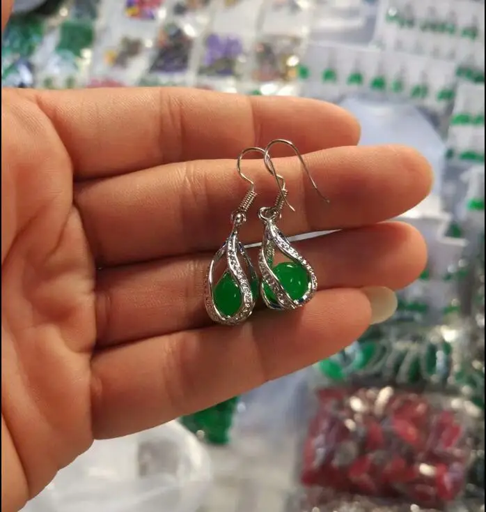 

Hand Inlay Natural Green Jade Necklace Pendant earrings Set AAA Top Grade