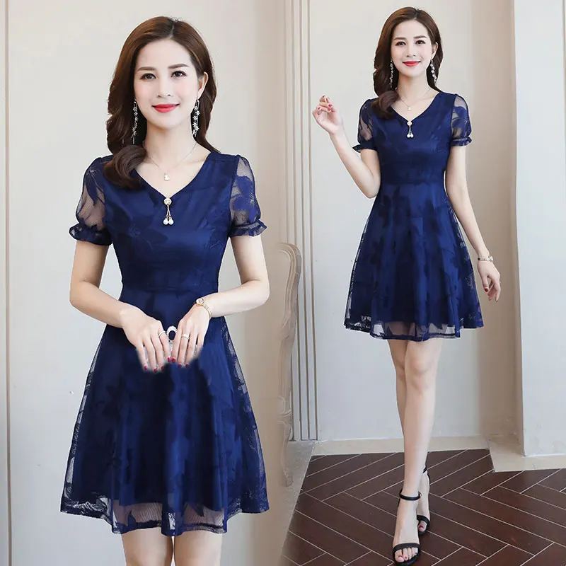 

2019 Summer New Short Sleeve V-Neck Lace Mini Dress Solid Color Slim Waist A-Line Dress Vestidos Plus Size