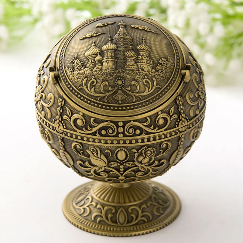 

European Retro Home Ashtray Creative Personality Trend Spherical Metal Lid Multi-functional Office Ashtray Smoking Accessories