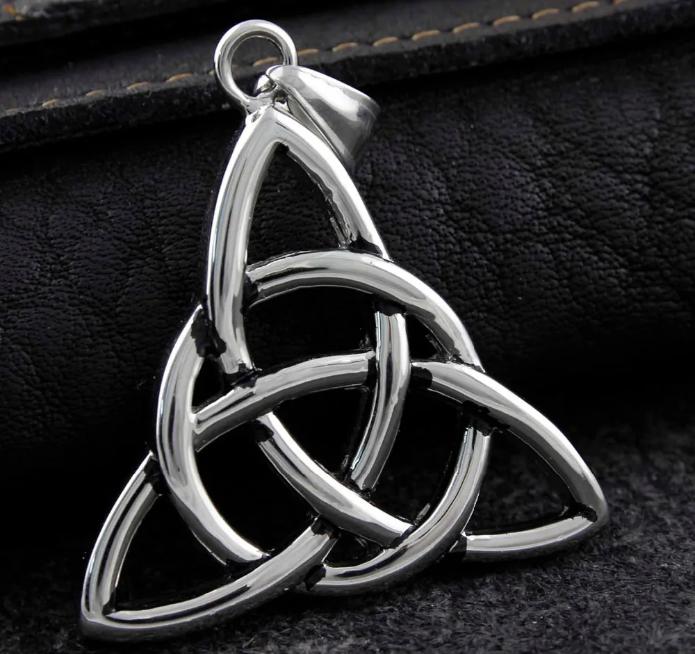Irish Triquetra Knot Amulet Wiccan Pendant 316L Stainless Steel Fine jewelry giftsin Pendants